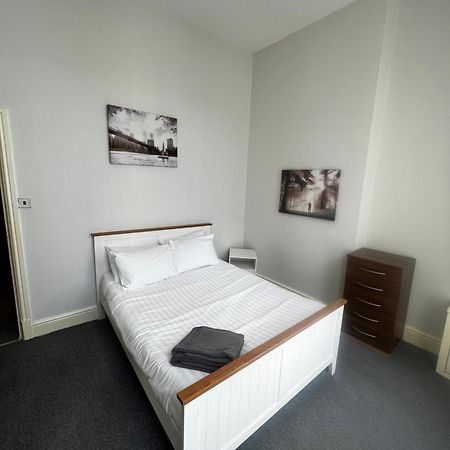 شقة No 3 - Large 1 Bed Near Sefton Park And Lark Lane ليفربول المظهر الخارجي الصورة