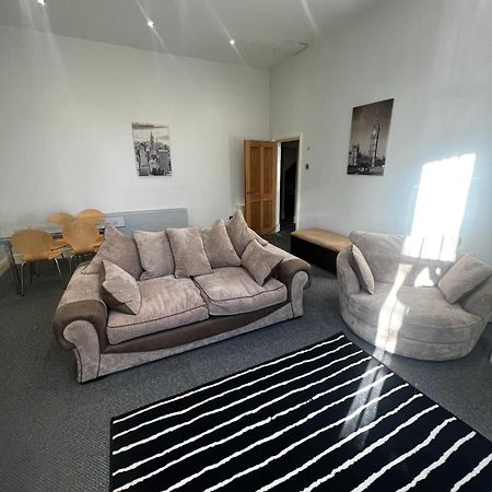 شقة No 3 - Large 1 Bed Near Sefton Park And Lark Lane ليفربول المظهر الخارجي الصورة