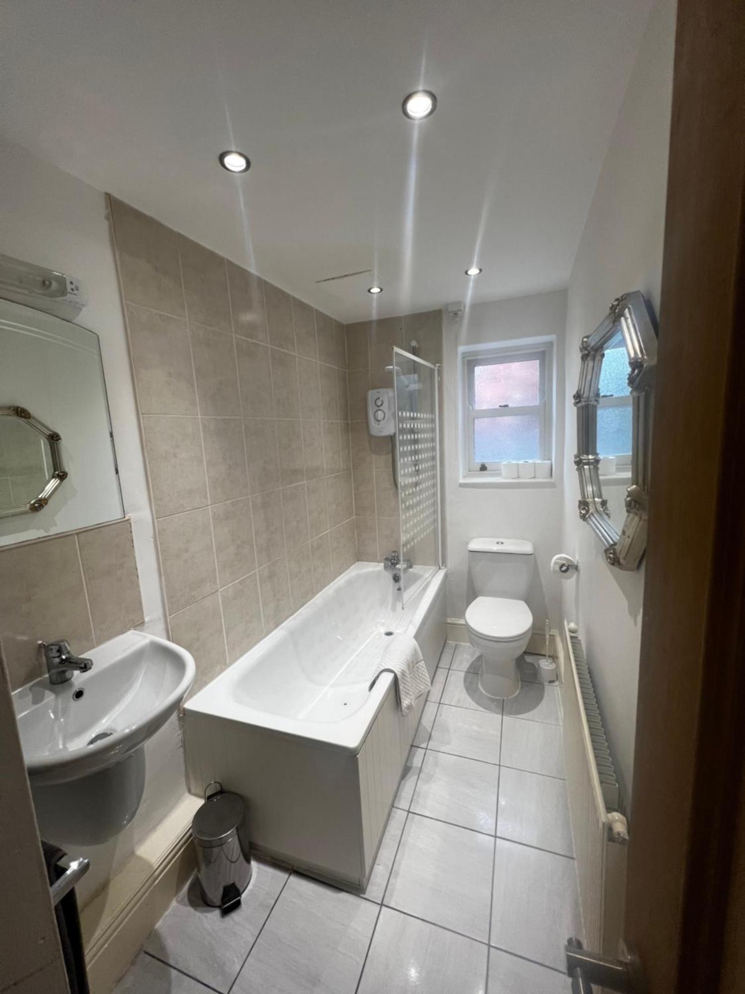 شقة No 3 - Large 1 Bed Near Sefton Park And Lark Lane ليفربول المظهر الخارجي الصورة