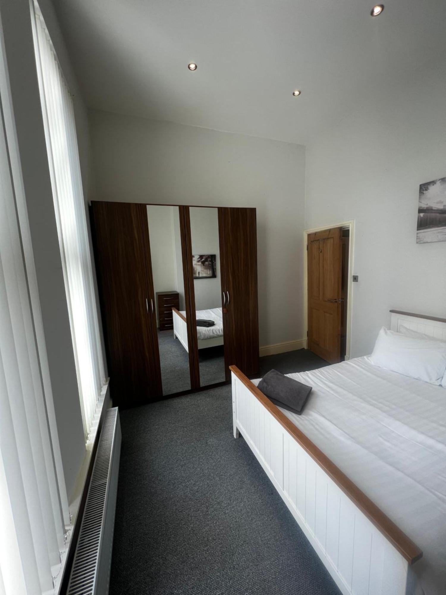شقة No 3 - Large 1 Bed Near Sefton Park And Lark Lane ليفربول المظهر الخارجي الصورة